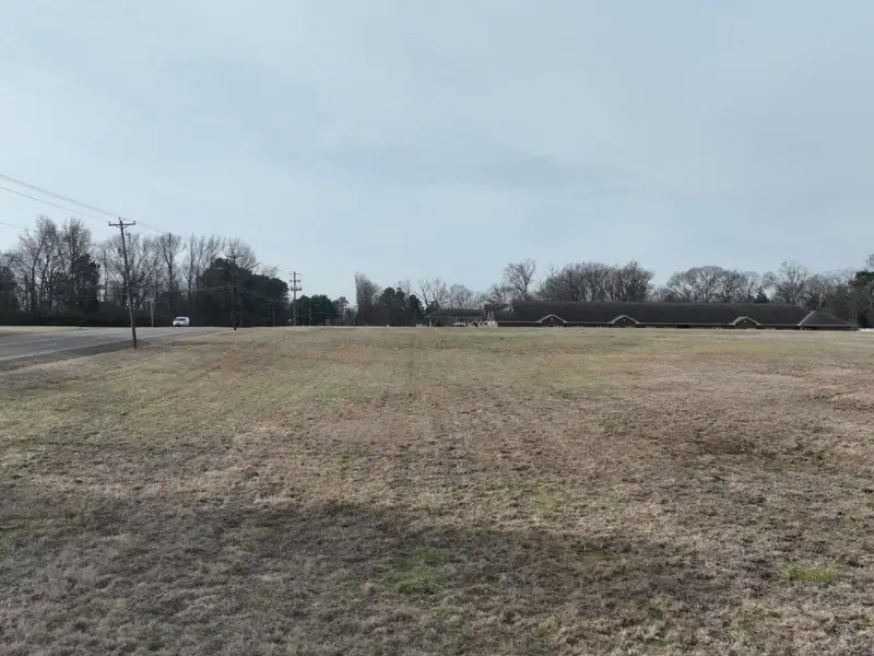 13.84-acre Commercial Parcel in Prime Bartlett Location Near Retail and Amenities