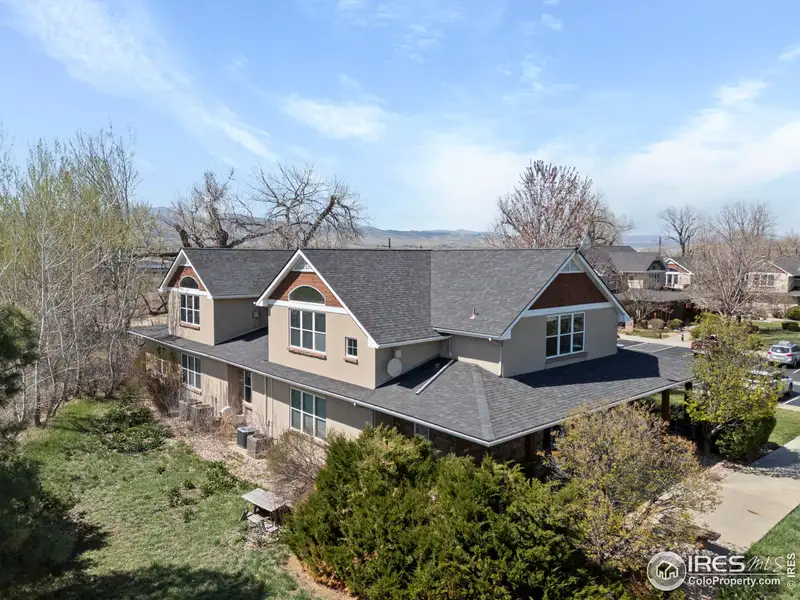 Bright Office Condo with Mountain Views in Niwot, Colorado