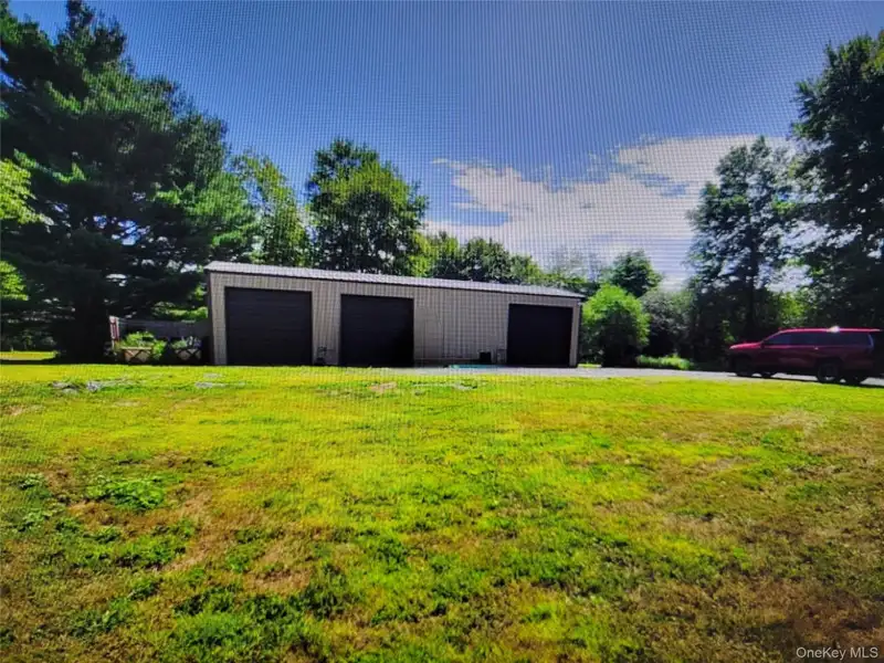 Versatile 1,200 Sq. Ft. Workshop with Overhead Doors in Campbell Hall