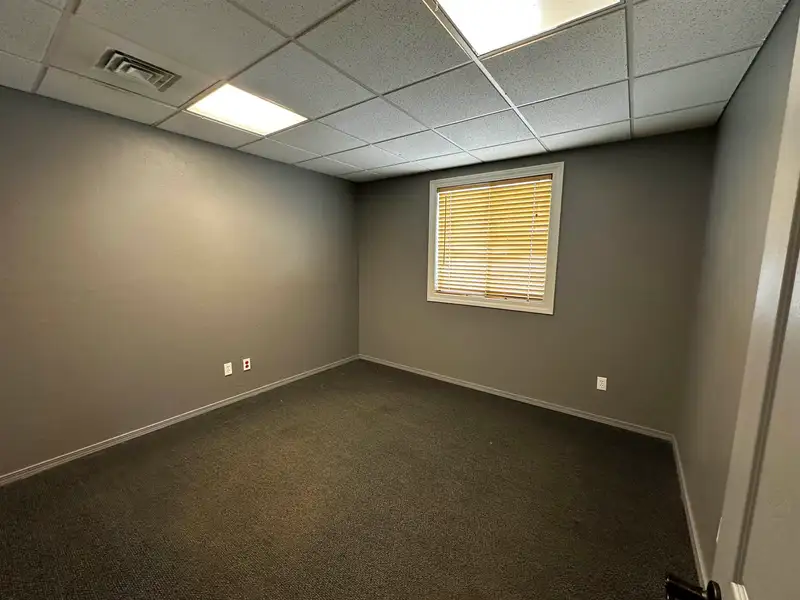 Warehouse and Office Space with Gated Yard in Prime Location