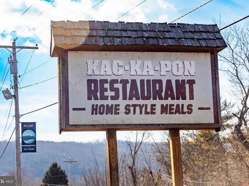 Established Restaurant with Commercial Kitchen and 120+ Seating in Hardy County