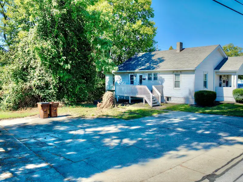 2-family Zoned C-2 Commercial Property with Parking in Florence
