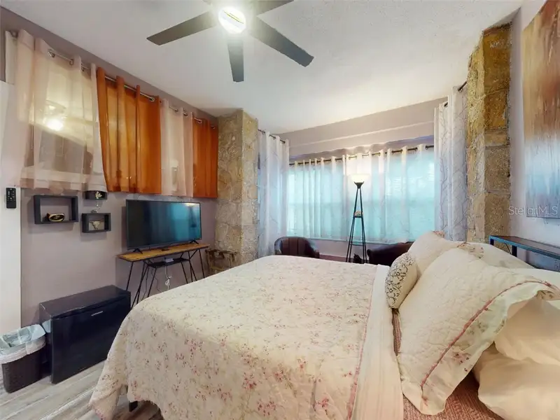 Historic Home and Turnkey Bed & Breakfast in Downtown Daytona Beach