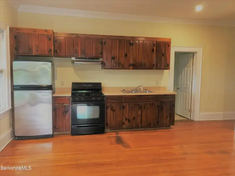 Charming Stone House Property in Desirable Location