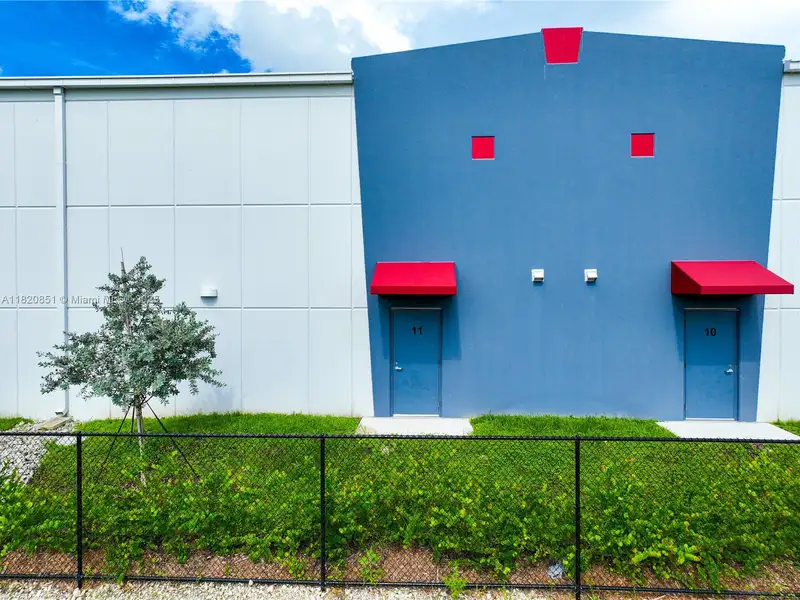 New 2,640 Sq. Ft. Warehouse in Homestead, Fl - Ideal for Storage and Business Operations