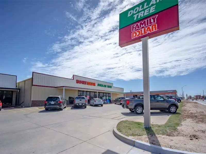 Nnn Lease Commercial Property with Family Dollar Tenant in Hinton, Ok