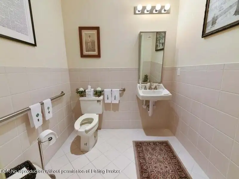 Live/work Condominium in Downtown West Palm Beach with Private Entrance and Parking