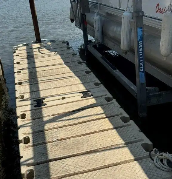 Premier Full-service Marina with 95 Slips on Rock River, Direct Lake Access