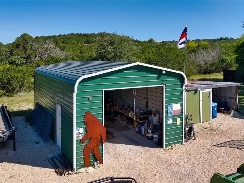 10-acre Mobile Home Community with 5 Units, Fenced, Workshop, and Growth Potential