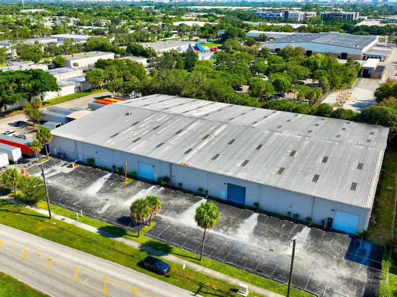 Deerfield Beach Office and Warehouse Space for Lease, 1286 Sq. Ft. Office, 47,604 Sq. Ft. Warehouse