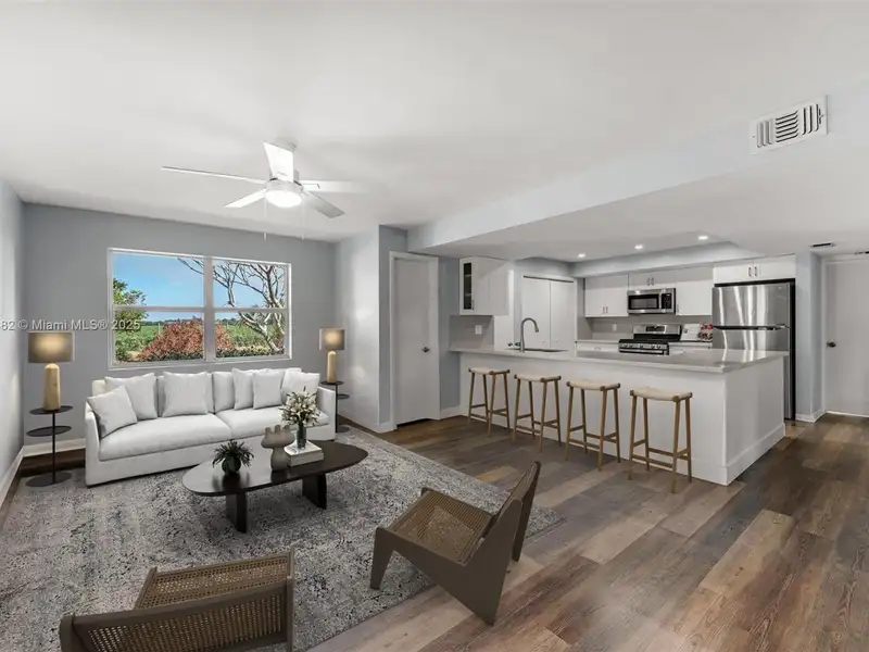 Remodeled 5-bedroom Home on 1 Acre in Redlands Near National Parks