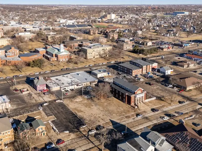 Income-producing Commercial Property with Four Buildings in Cedar Rapids' Medquarter