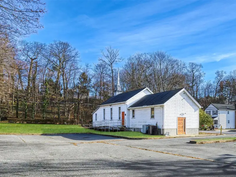 Historic Salem Ame House of Worship for Rent in Roslyn Heights, Nassau County