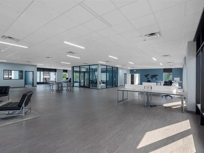 Premium Corporate Office Space with Helipad on U.s. 19 N, Clearwater