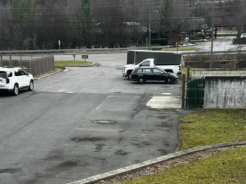 Versatile Commercial Property with Showroom, Offices, and Large Metal Building in Prime Location