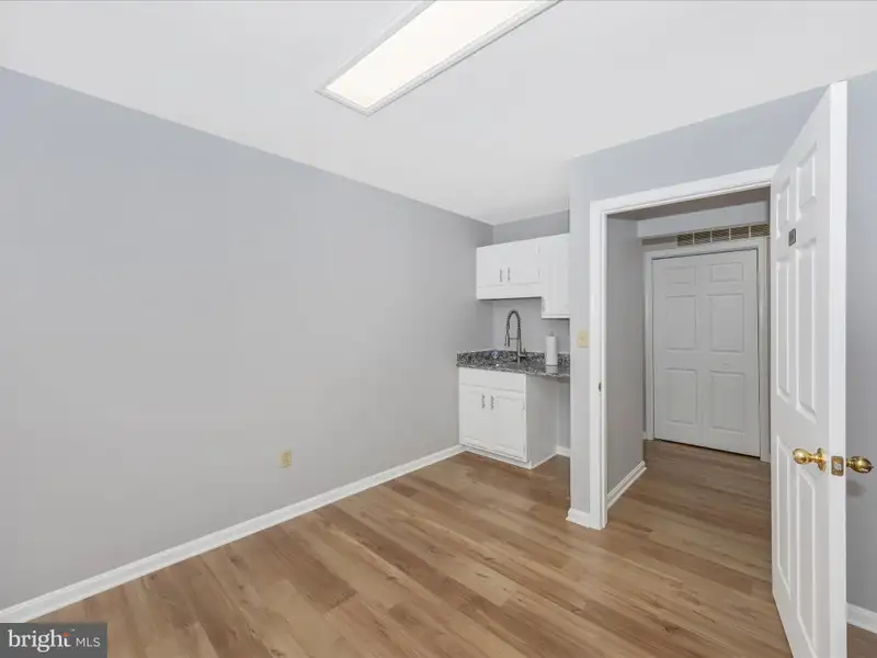 Five Suites for Rent in Healthcare Facility with Utilities Included