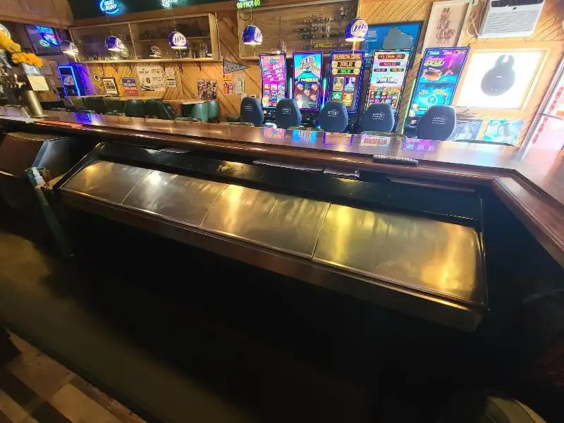 Established Bar for Sale in Downtown Pardeeville, Wi with Outdoor Seating