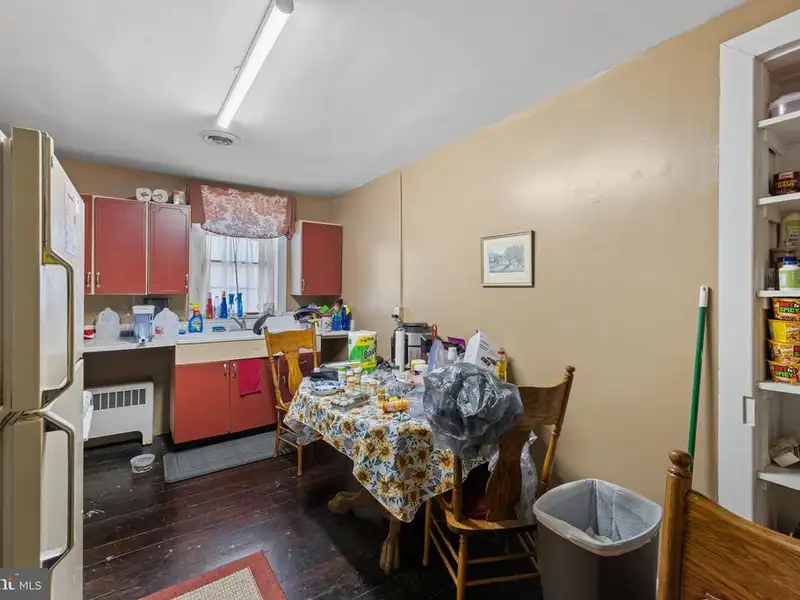 Historic Mcmechan Inn: 13-bedroom Home and Commercial Space in Moorefield, Wv