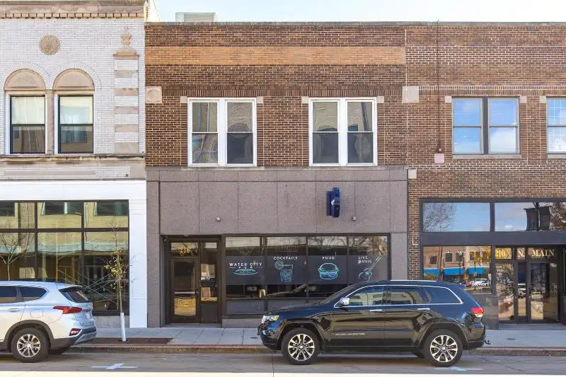 Turn-key Bar and Restaurant with Liquor License in Downtown Oshkosh