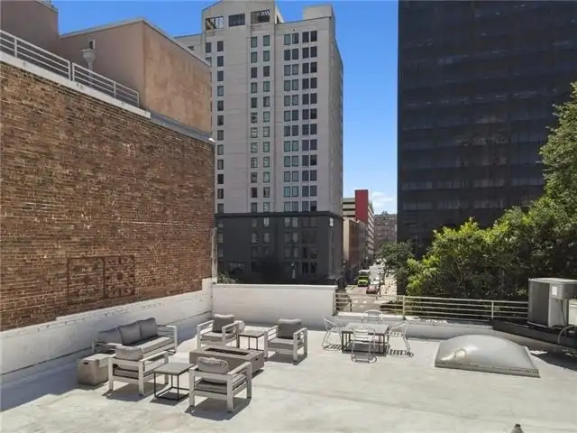 Historic 3-bedroom Residence with Rooftop Terrace in Cbd, Plus 1-bedroom Unit for Rental