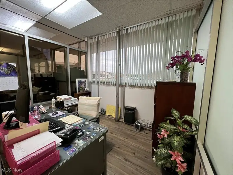 Versatile 11,600 Sf Warehouse with Office Space in Canton, Oh