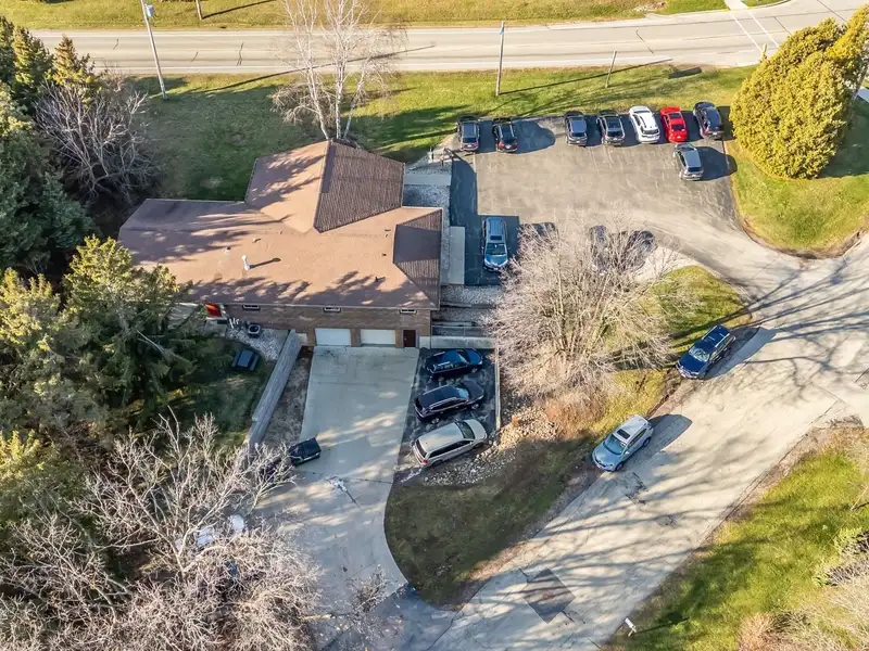 Versatile 3,100 Sq. Ft. Commercial Property Near Hwy 116 and Hwy 21
