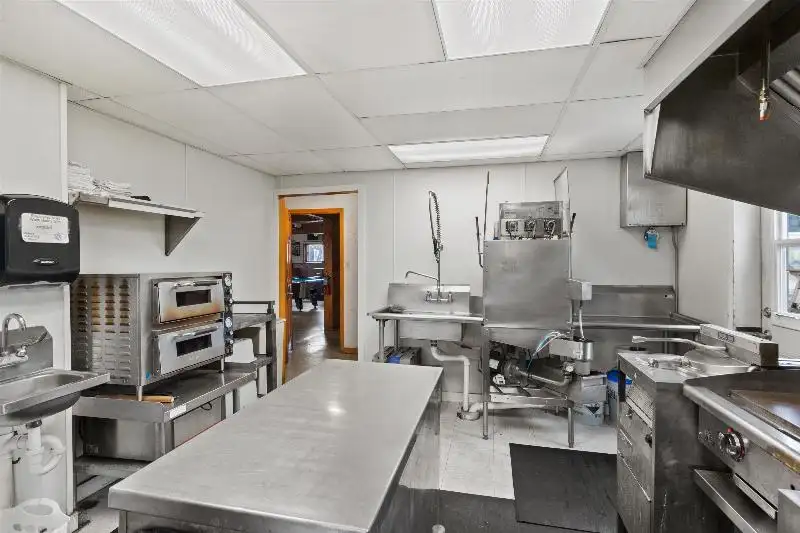 Established Bar and Restaurant with Living Quarters in Stevens Point Area