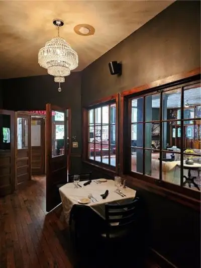 Turnkey Historic Hotel with Retail Space in Downtown Eureka Springs