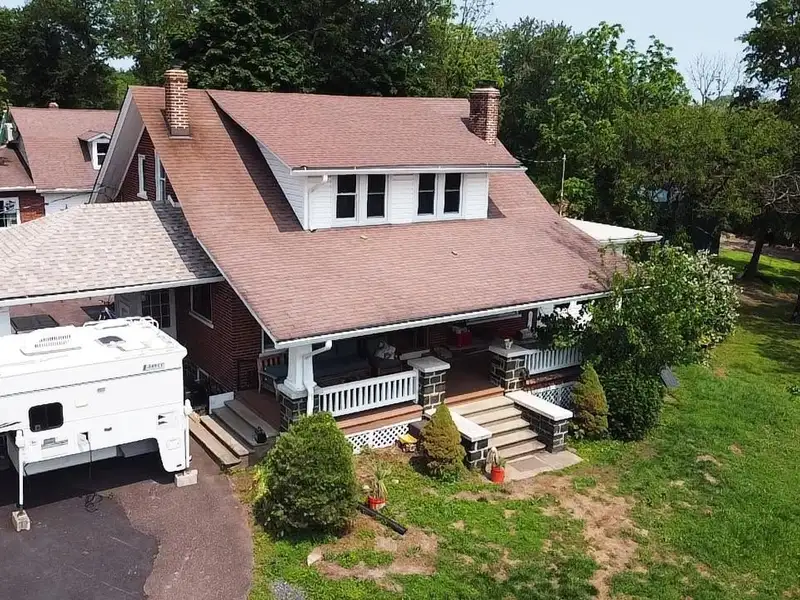 Versatile 4.5-acre Property on Bethlehem Pike with House, Barn, and Office Space