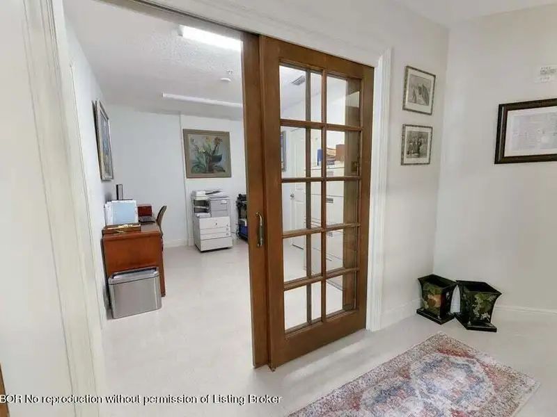 Live/work Condominium in Downtown West Palm Beach with Private Entrance and Parking