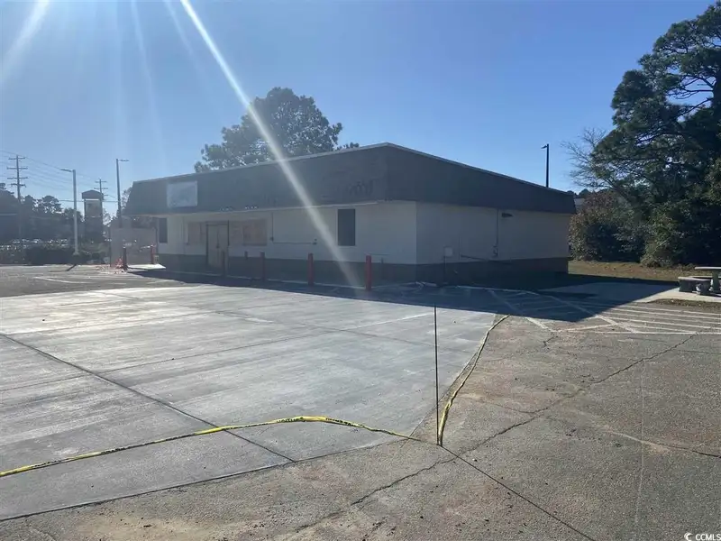 Prime Commercial Space for Sale or Lease at Hwy 17 and Hwy 707 Intersection
