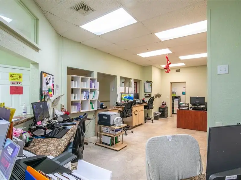 Medical Office Building for Sale in Prime Clermont Location with Ample Parking