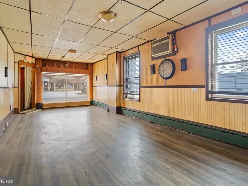 Standalone Commercial Building with Apartment on Macdade Boulevard