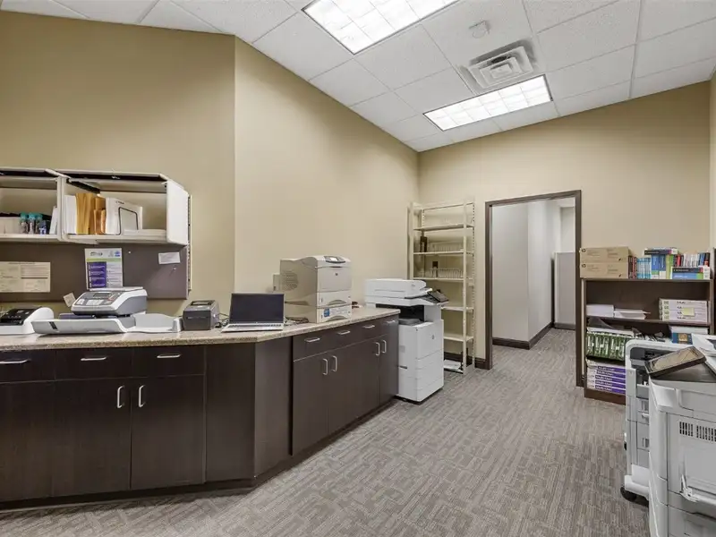 Versatile Office Building with Dual Tenant Configuration in Prime Location