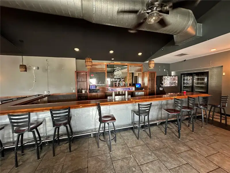 Turn-key Restaurant Space for Lease or Sale in Sw Corridor - 3,724 Sf