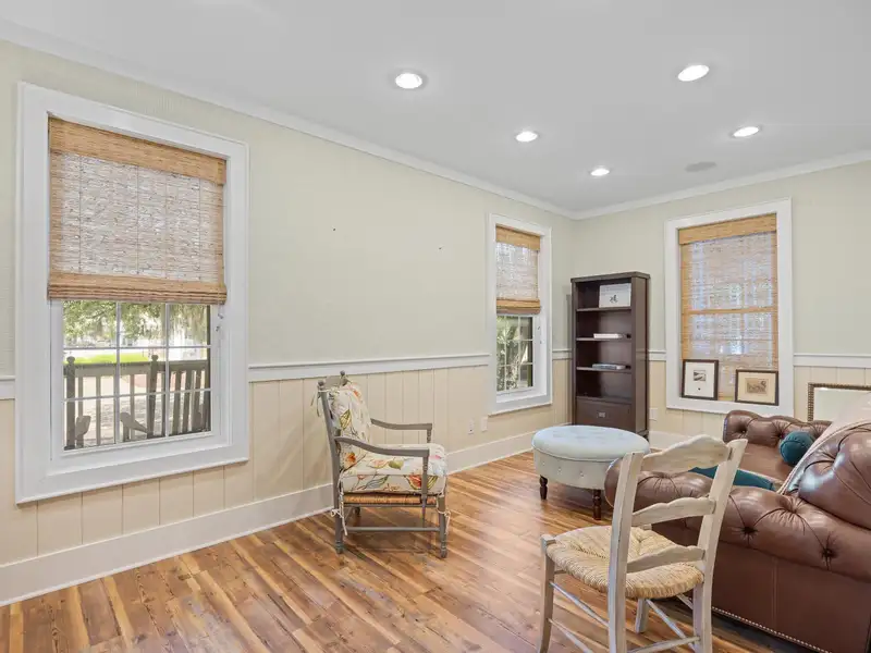 Centrally Located 3761 Sq Ft Office Space in Pawleys Island with Ample Parking