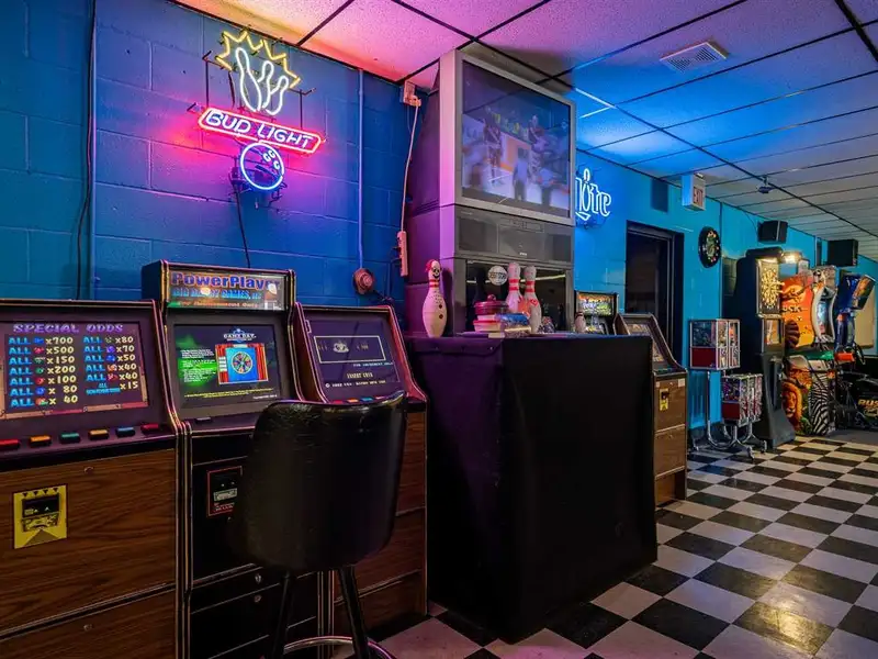 Turn-key Bowling Alley and Real Estate in Winneconne with 16 Lanes and 14,000 Sq Ft
