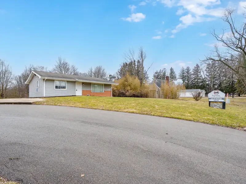 Versatile Commercial Property on Beckley Road Near Medical Offices and I-94