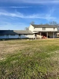Large Steel Warehouse with Office and Residential Space, Potential for Subdivision