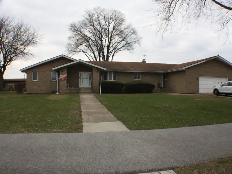 Church and 4+ Bedroom Parsonage on 3.51 Acres Available January 2026