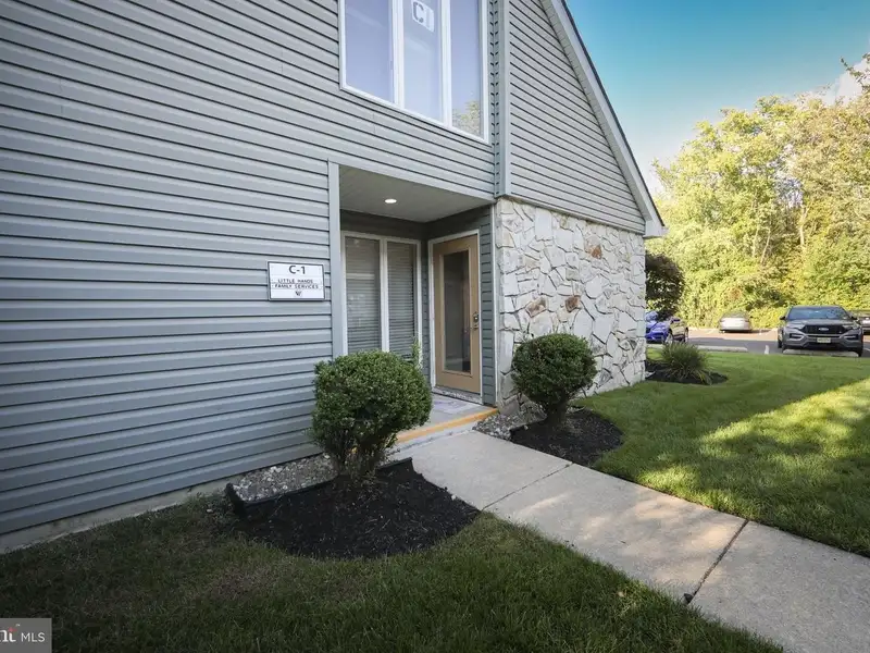 Bi-level Office Condo in Washington Township Professional Campus, Turnersville, Nj - 1,550 Sq. Ft.