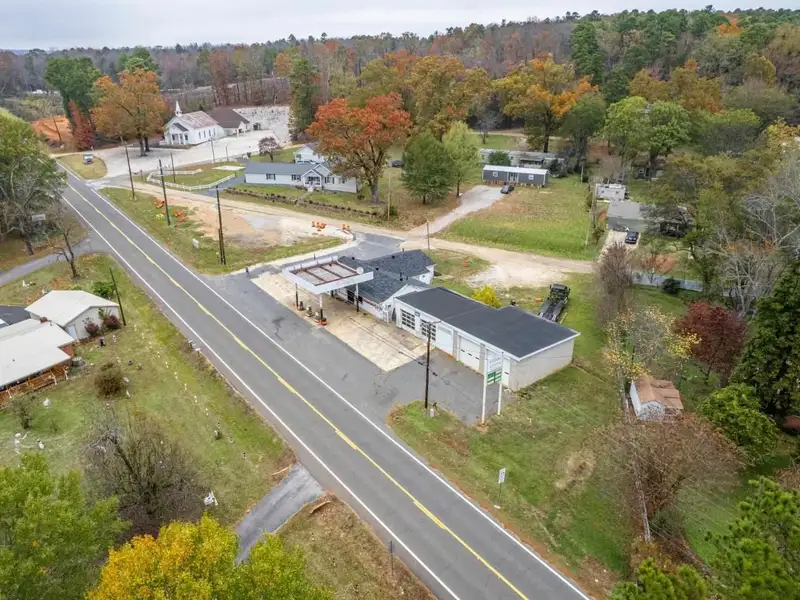 Commercial Property with 2 Buildings and Highway Frontage in Magnet Cove
