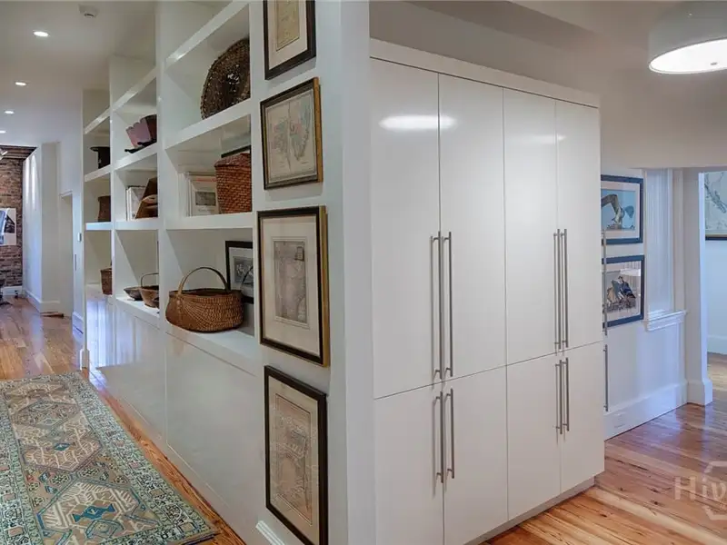 Chic 2-story Mixed-use Building in Prime Location with Commercial Space and Urban Loft