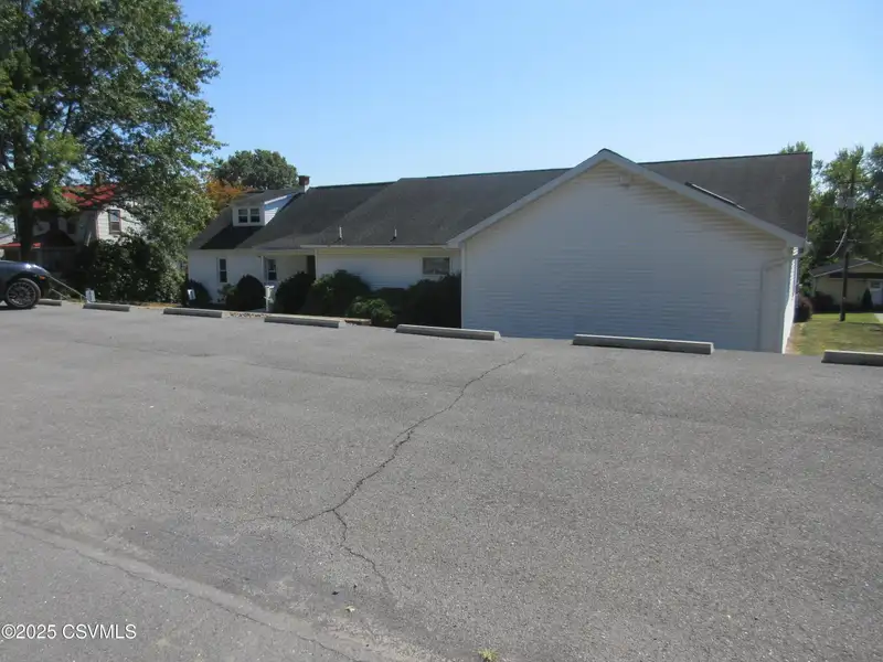 Commercial Property with 3,000+ Sf and Ample Parking in Northumberland