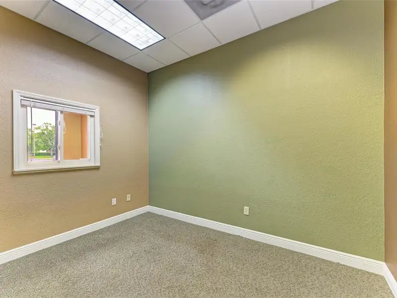 Professional Office Condo in Centrally Located Largo, 1830 Sq.ft with 7 Private Offices