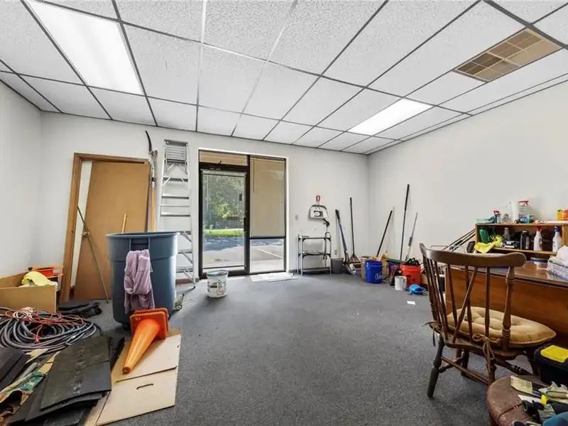 Versatile Commercial Building in Prime Location