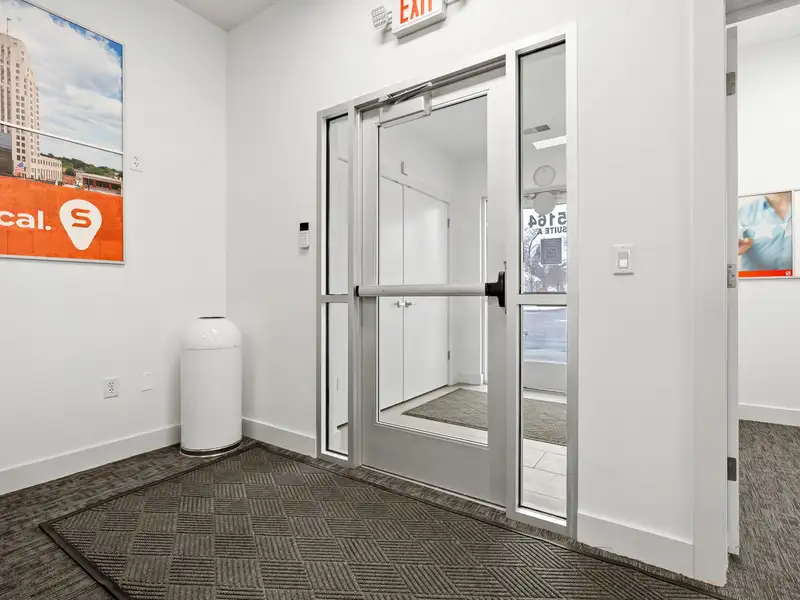 Modern Office Space for Lease in Lakeview District, Battle Creek with High Visibility