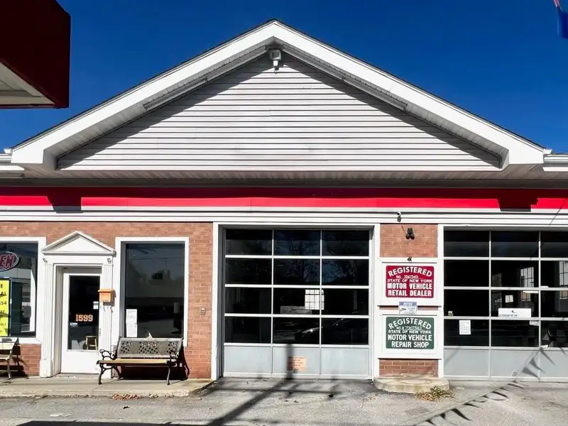 Multi-use Property in Prime Pleasant Valley Location with Office Space and Equipment
