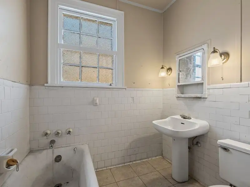 Historic Bungalow and Detached Unit on Main St with Commercial Potential