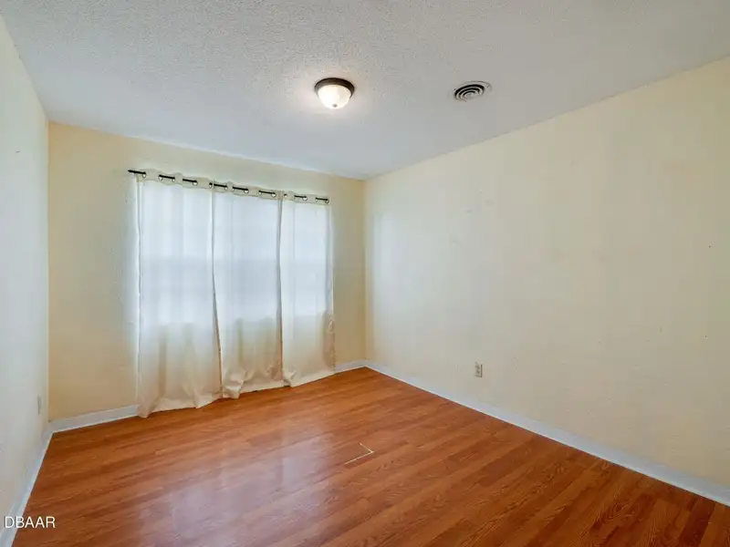 Versatile Single Family Home on 1/4 Acre in Sfr-5 Zoning
